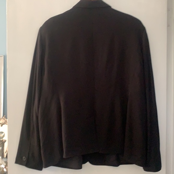 Blazer - Picture 3 of 3